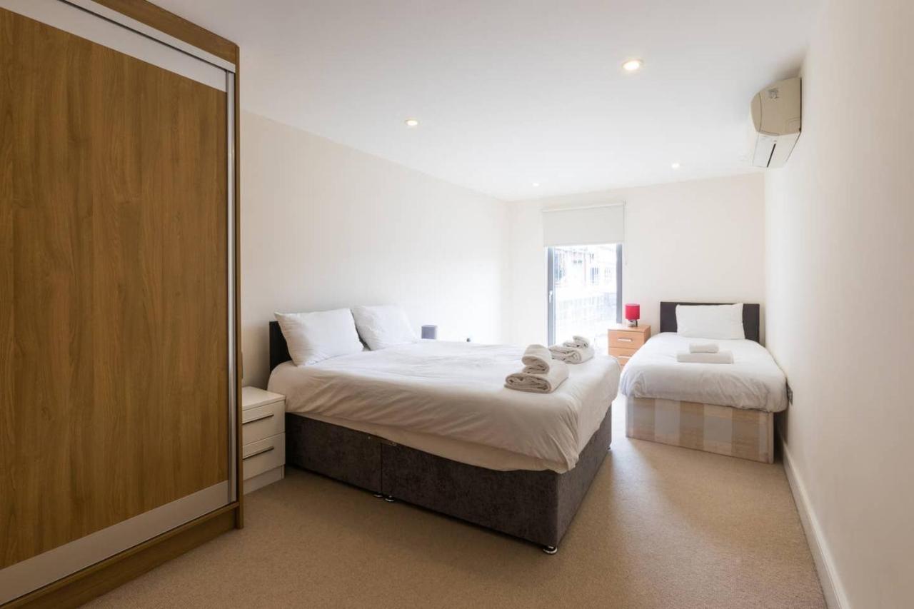 Bright And Modern 3 Bed Hyde Park Appartement *