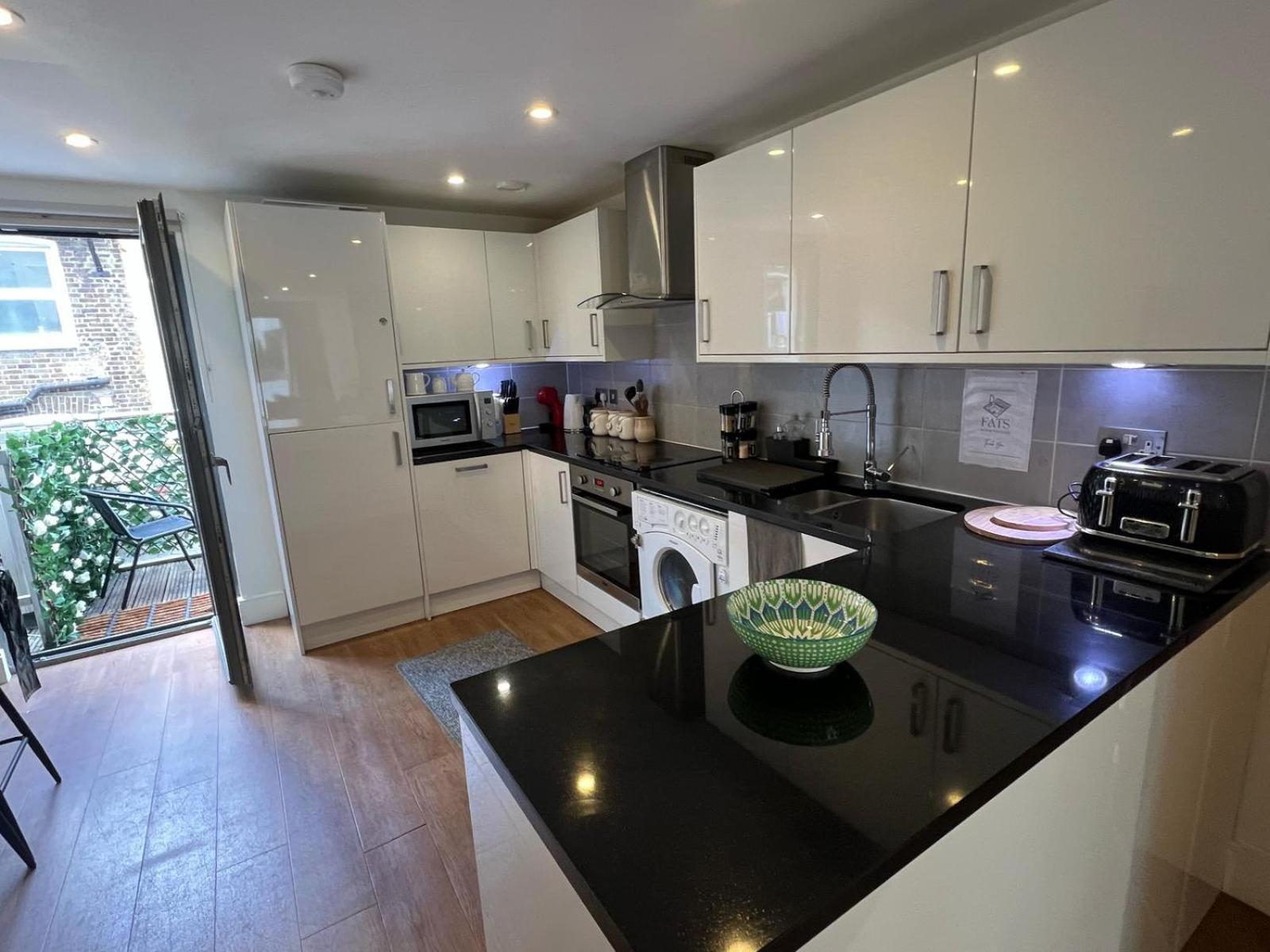 Bright And Modern 3 Bed Hyde Park * Londres